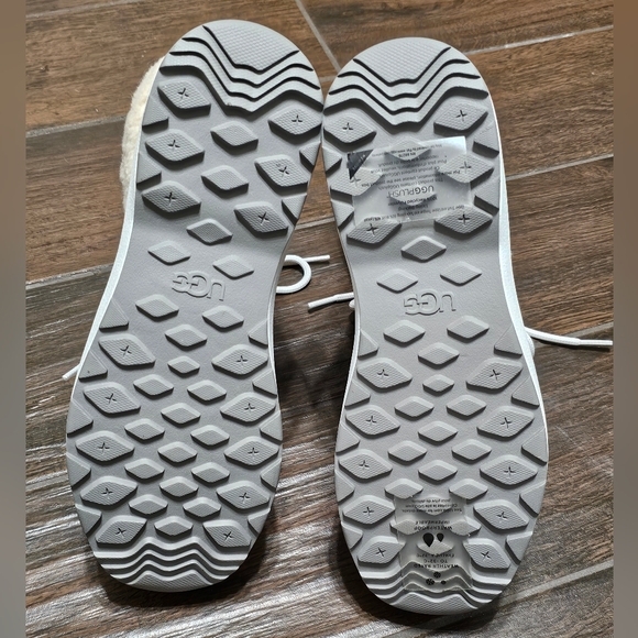 Ugg Adirondack III Quilt Boots Women's 9 Bright White/Gray - Picture 11 of 13